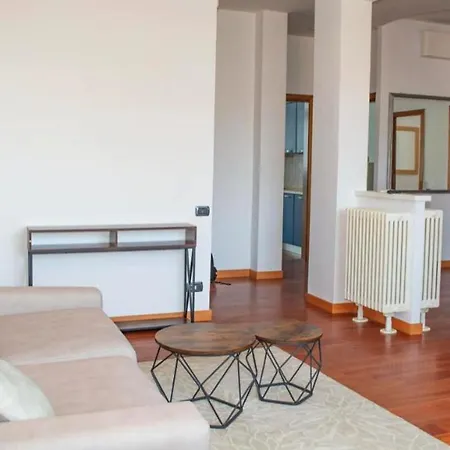 Appartement Stella Polare Walking To And Train *